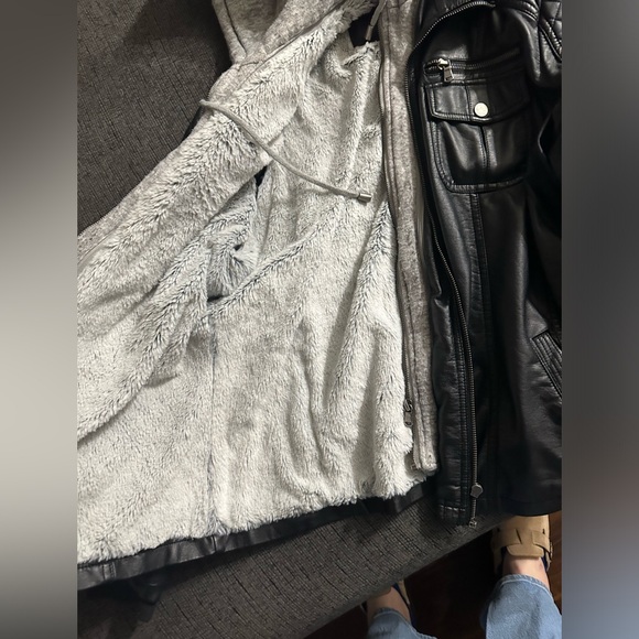 Faux leather jacket - Picture 2 of 2